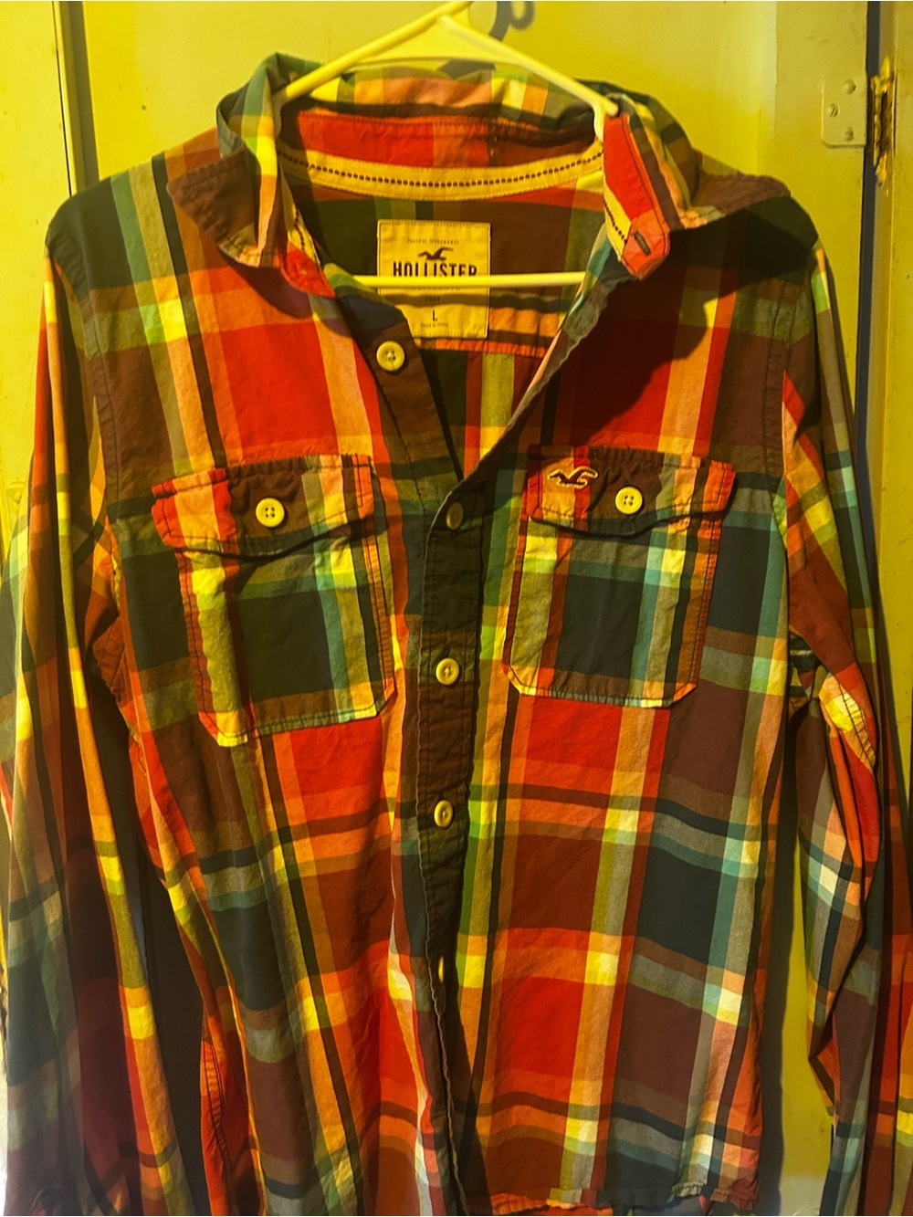 Hollister Men’s Multicolor Plaid Button-Down Shirt